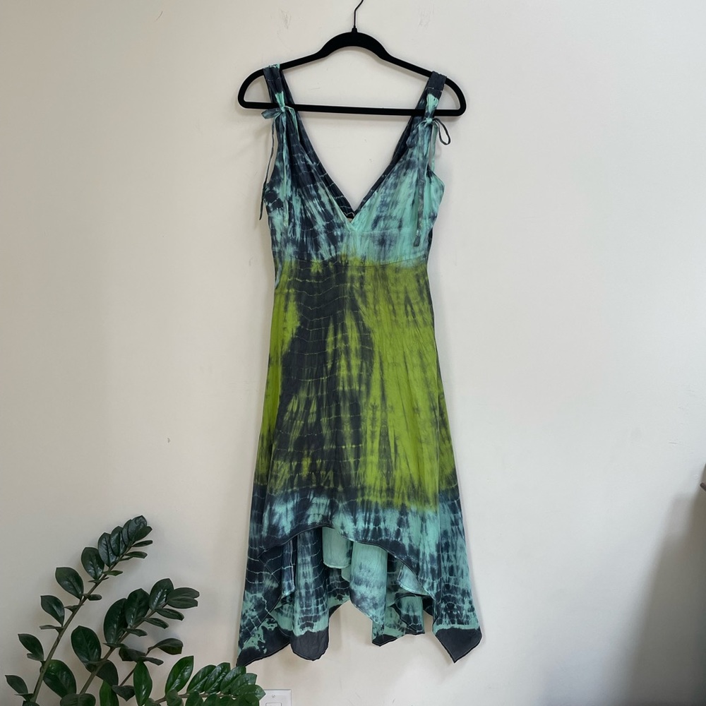 Beulah asymmetrical 100% silk dress size medium